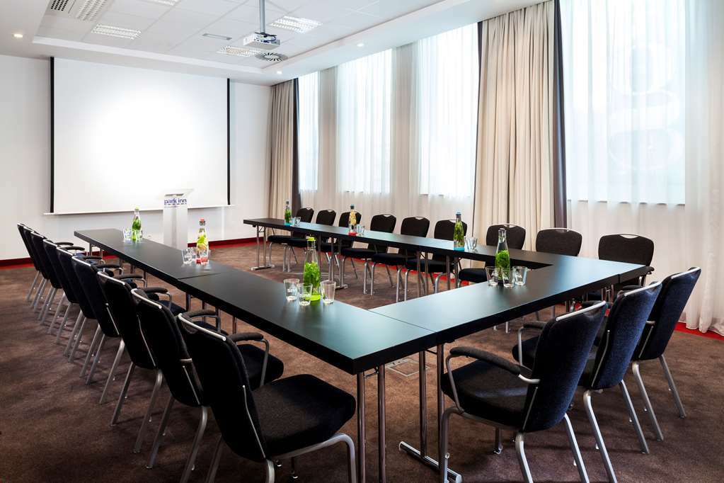 Park By Radisson Brussels Centre Midi Hotel 3*